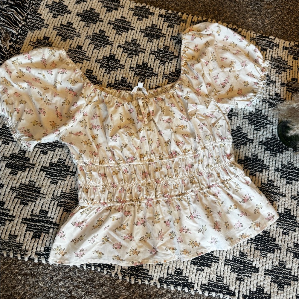 Floral Puff Sleeve Top